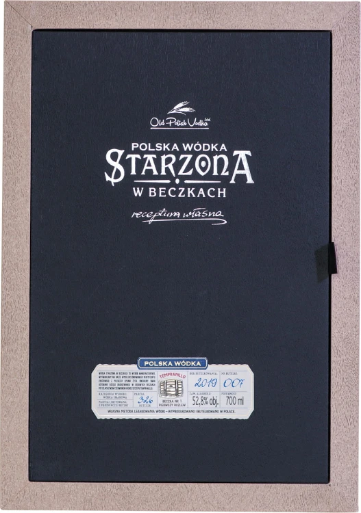 Polska-Wodka-Starzona-w-Beczkach.jpg